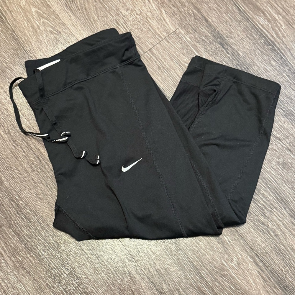 Women’s Nike Dri-FIT Black Capris